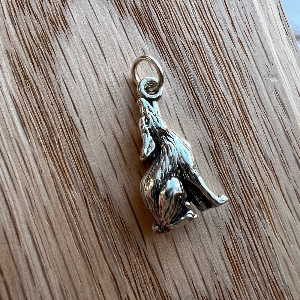 Vintage Howling Wolf Vintage Silver Tone Charm NOS
